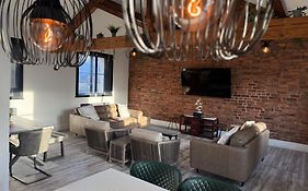 Stylish City Centre Penthouse